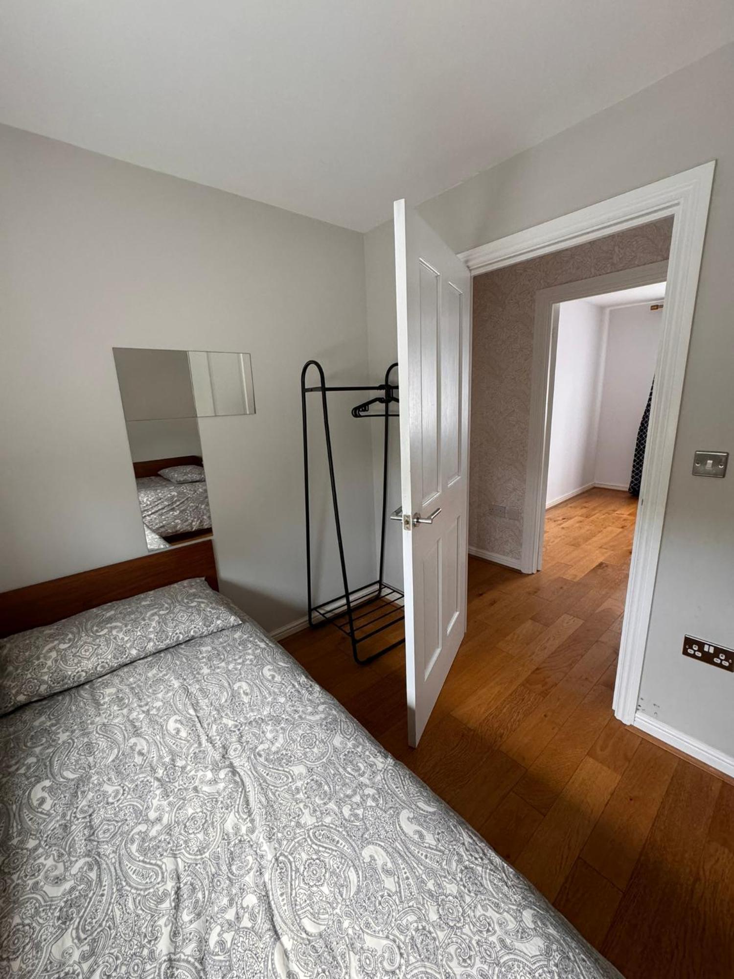 2-Bedroom Flat Walking Distance To Excel London - Perfect Location! Екстер'єр фото