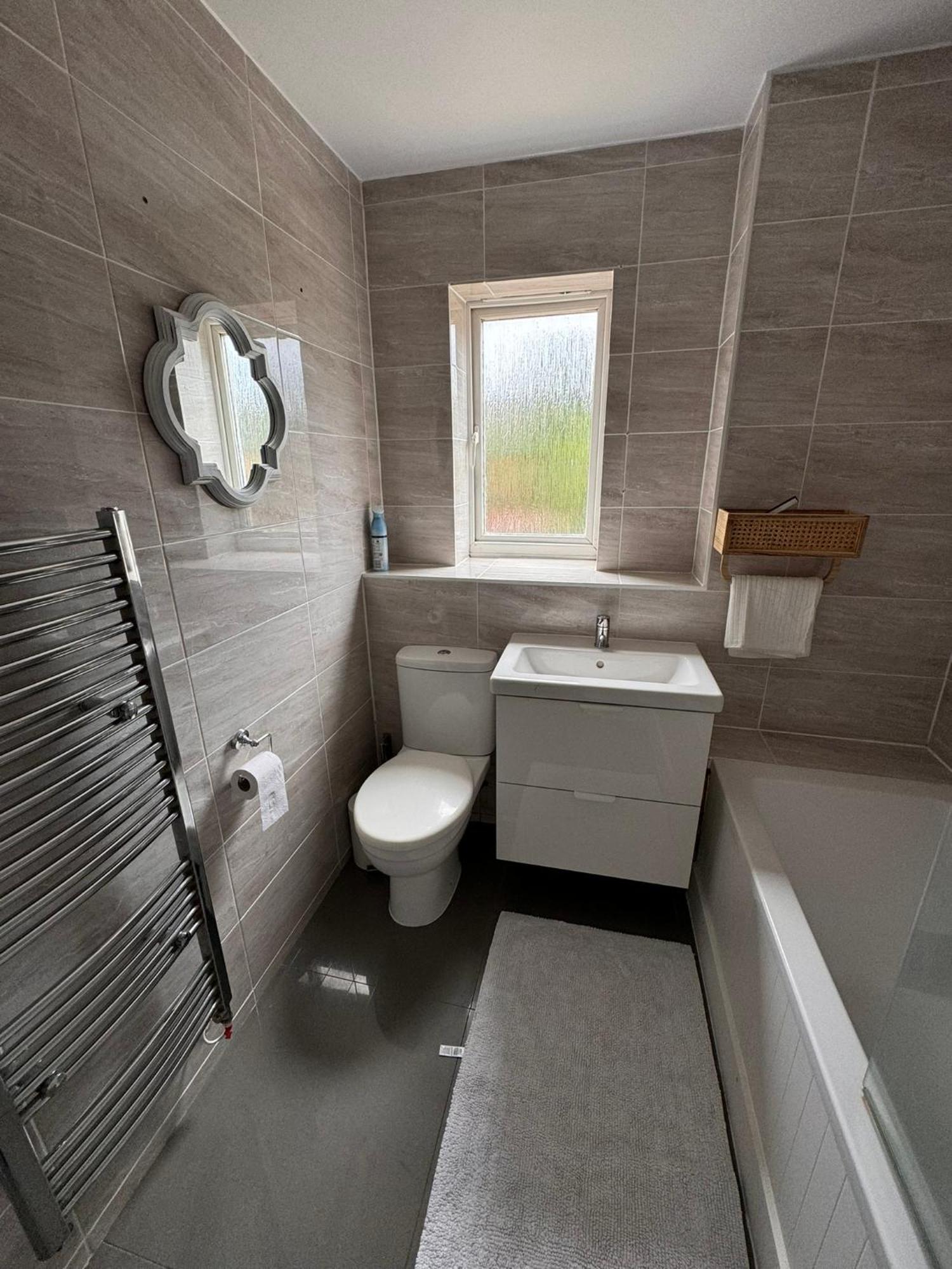 2-Bedroom Flat Walking Distance To Excel London - Perfect Location! Екстер'єр фото
